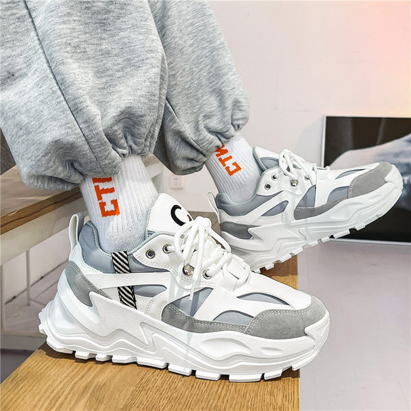 Moodsad krobelise kõrge tallaga tossud meestele