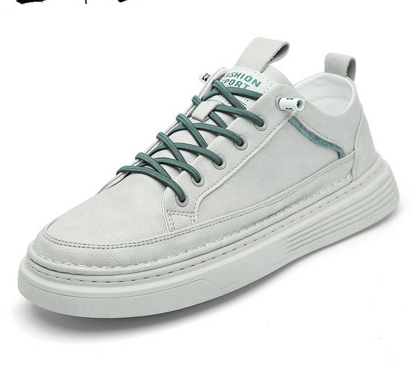 Dnevno čiste tenisice s ravnim potplatom