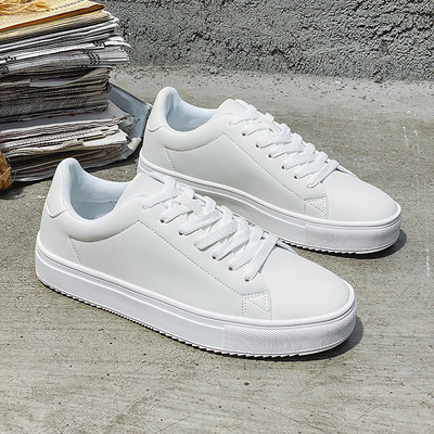 Ühevärvilised paeltega kunstnahast meeste tossud