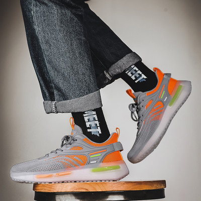 Мъжки маратонки с връзки и силиконова подметка 