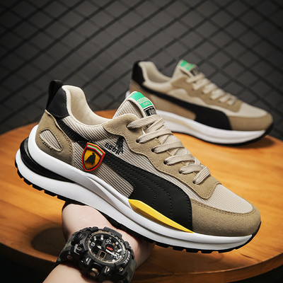 Мъжки маратонки в три цвята и равна подметка 