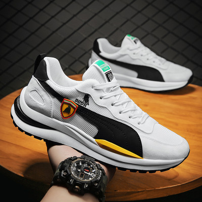 Мъжки маратонки в три цвята и равна подметка 