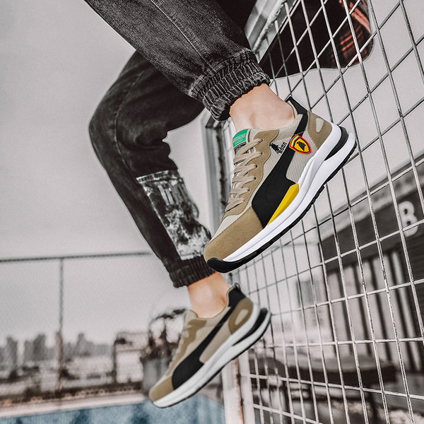 Мъжки маратонки в три цвята и равна подметка 