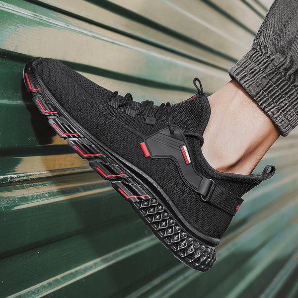 Мъжки текстилни маратонки в черен цвят и връзки 