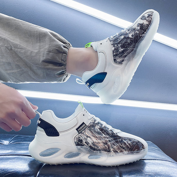 Kolmes värvitoonis silikoontallaga meeste tossud