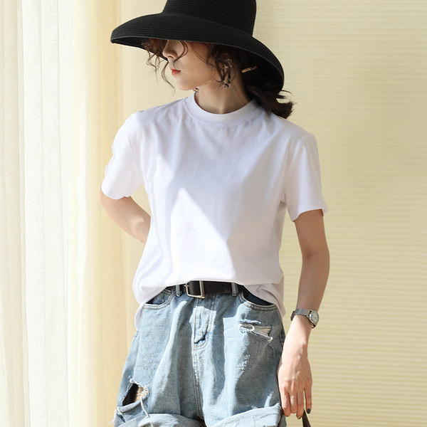 Ежедневна дамска тениска с обло деколте -няколко цвята