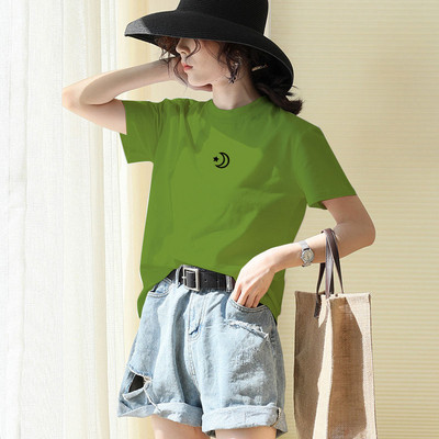 Moteriški marškinėliai - su ovalia iškirpte ir trumpomis rankovėmis