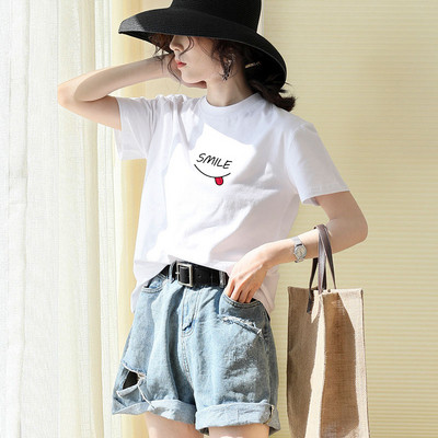 Moteriški marškinėliai - su ovalia iškirpte ir trumpomis rankovėmis