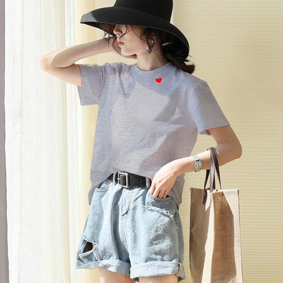 Нов модел дамска тениска с овално деколте