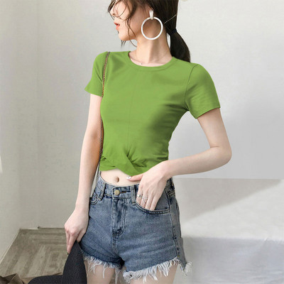 Paprasti marškinėliai su špicine iškirpte ir trumpomis rankovėmis