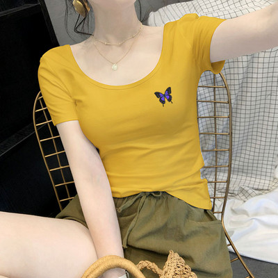 Moteriški marškinėliai su O formos iškirpte ir aplikacijomis