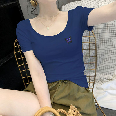 Moteriški marškinėliai su O formos iškirpte ir aplikacijomis