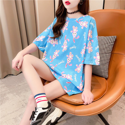 Platūs marškinėliai su ovalia iškirpte