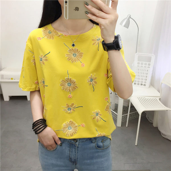 Ежедневна тениска с обло деколте