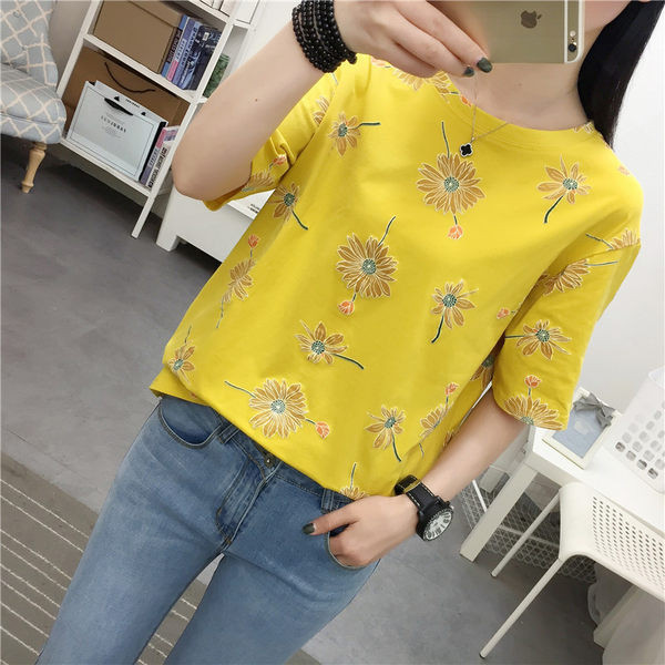 Ежедневна тениска с обло деколте