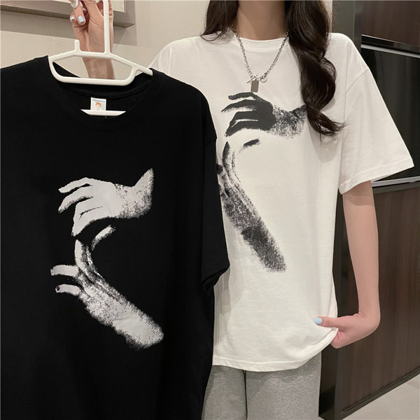 Лятна широка тениска с апликация