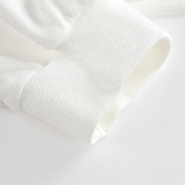 Къса пролетна блуза с дълъг ръкав и надпис