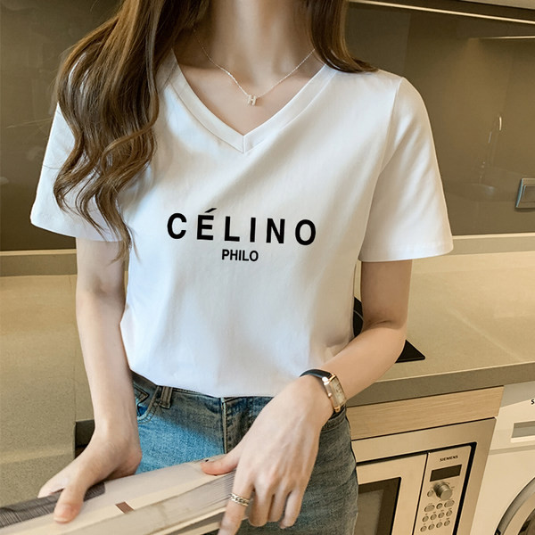 Ежедневна дамска блуза с шпиц деколте и надпис