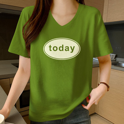 Дамска широка тениска с О-образно деколте и щампа