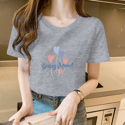 Ежедневна дамска тениска с къс ръкав и цветна щампа