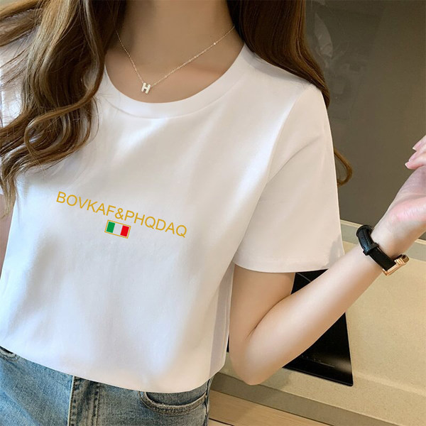 Нов модел дамска тениска с обло деколте и надпис