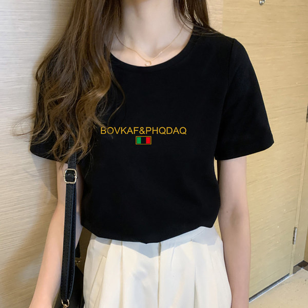 Нов модел дамска тениска с обло деколте и надпис