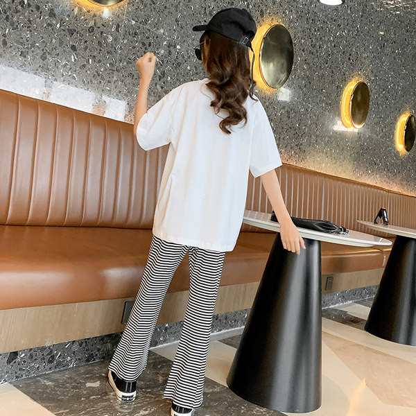 Детски ежедневен комплект в черно бял цвят 