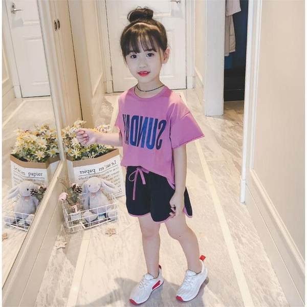 Ежедневен комплект - тениска и къс панталон за момичета