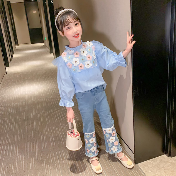 Модерен детски комплект с флорални мотиви 