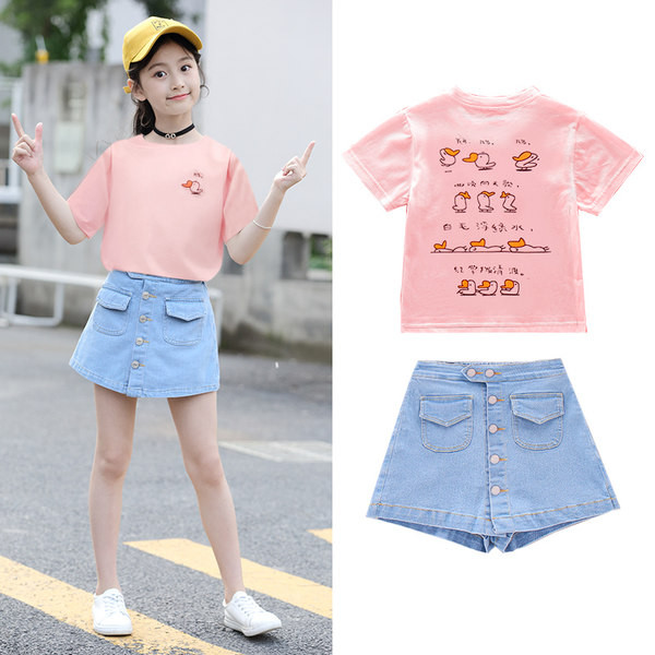 Модерен детски комплект от дънкова пола и тениска за момичета