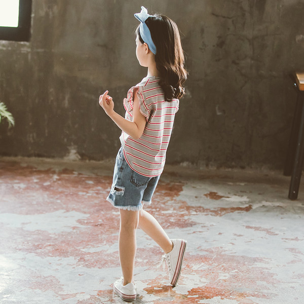 Ежедневен детски комплект за момичета -раирана блуза и къси дънки