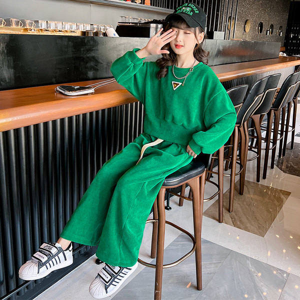 Спортен детски комплект - дълъг панталон и блуза