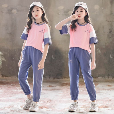 Детски комплект от две части тениска и долнище с ластик на крачолите