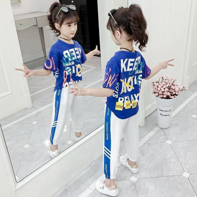 Детски комплект от две части тениска и долнище с ластик на крачолите