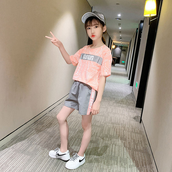 Детски комплект - тениска и къс панталон