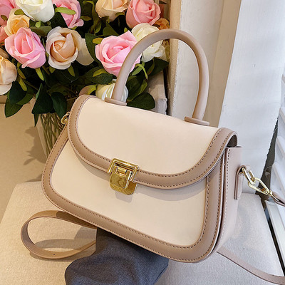 Кожена чанта с метално закопчаване и дълга дръжка за жени