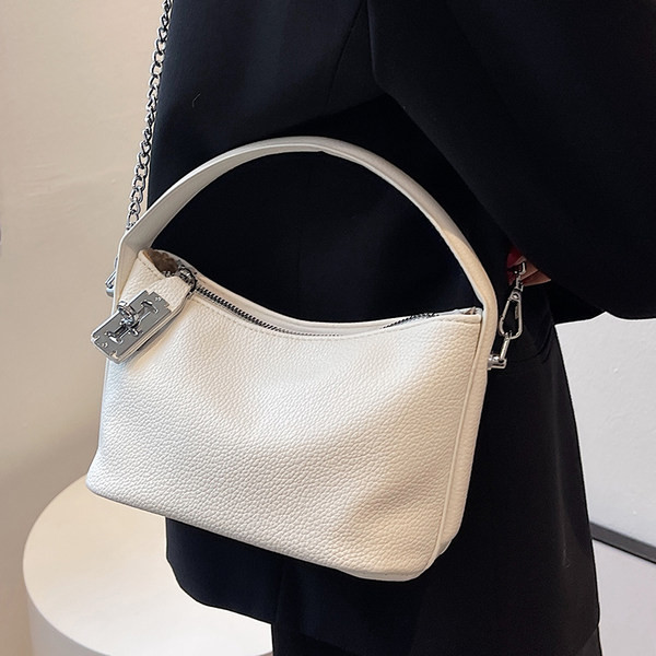 Модерна дамска чанта с верижка -няколко цвята