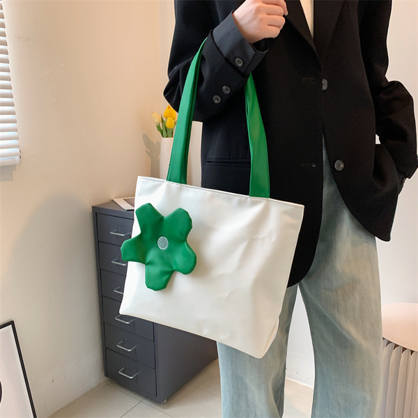 Дамска чанта от текстил няколко цвята 