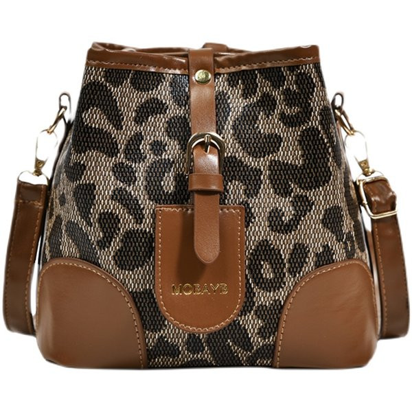 Малка дамска чанта с дълга дръжка - от еко кожа и текстил