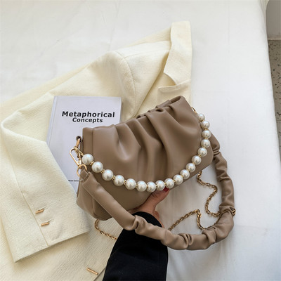 Модерна дамска чанта от еко кожа с перли