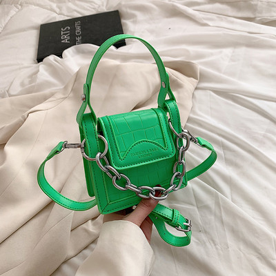 Стилна кожена чанта с две дръжки