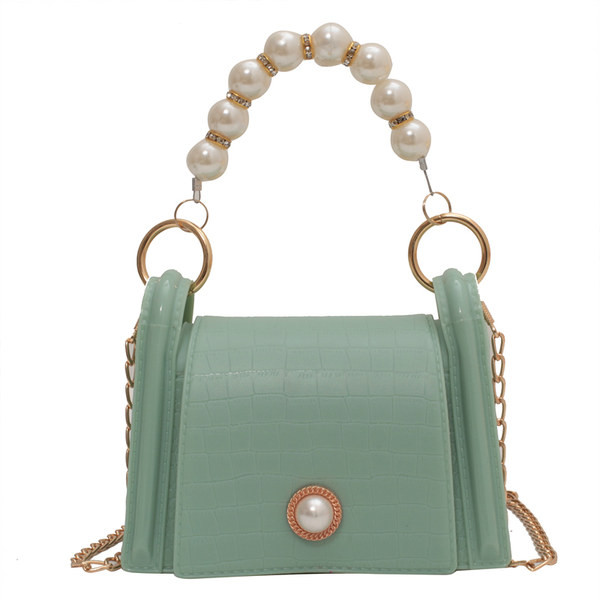 Дамска кожена чанта с перли в различни цветове