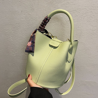 Дамска мини чанта от еко кожа с надпис