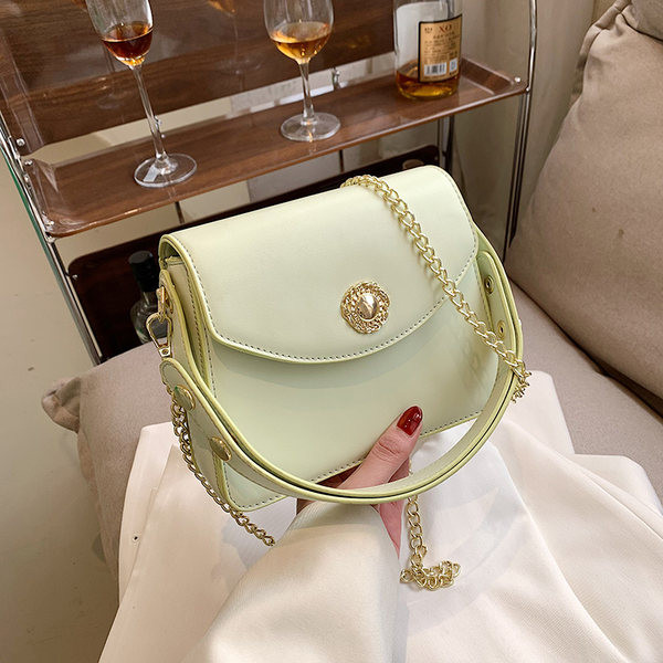 Модерна чанта от еко кожа със закопчалка