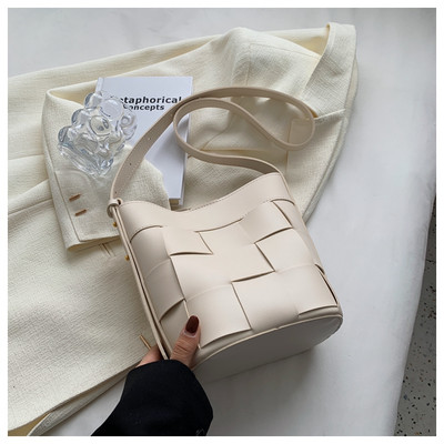 Дамска кожена чанта 