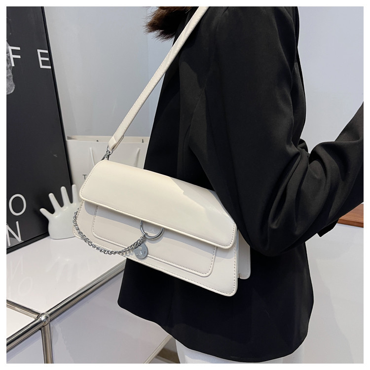 Moderna ženska torba sa metalnim lancem za žene