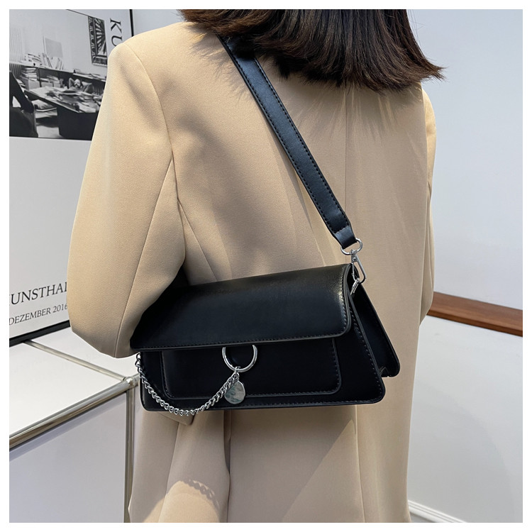 Moderna ženska torba sa metalnim lancem za žene