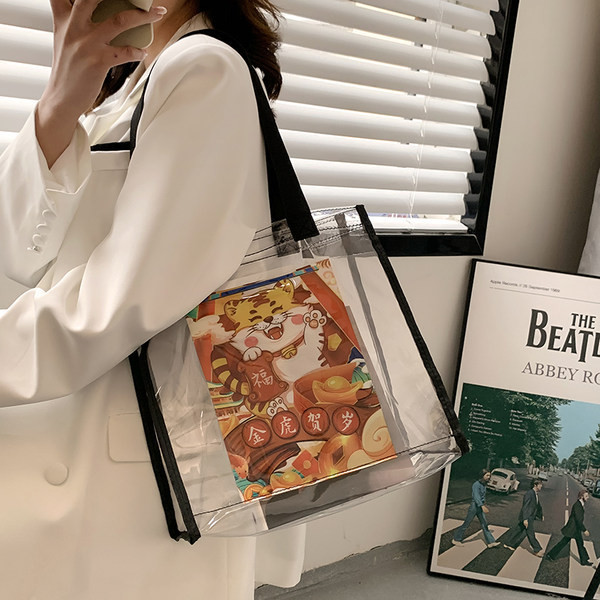 Дамска прозрачна силиконова чанта с апликация 