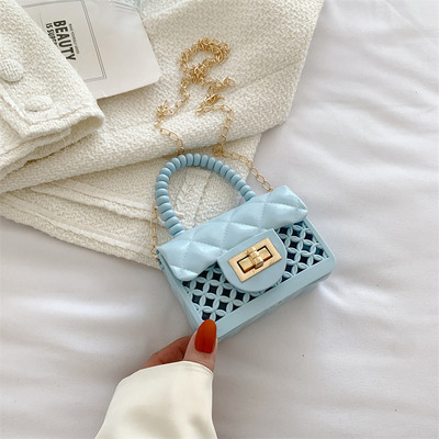 Актуална чанта със закопчалка 