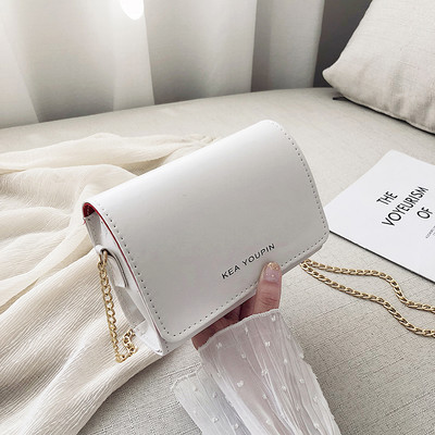 Нов модел малка дамска чанта с метална верижка за рамо